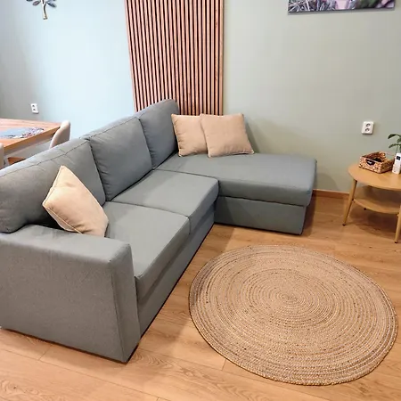 100 Apartment